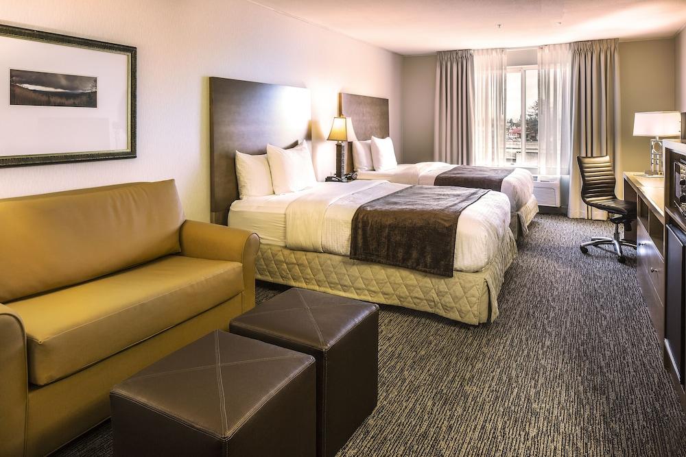 Doubletree By Hilton North Salem Hotel Екстериор снимка