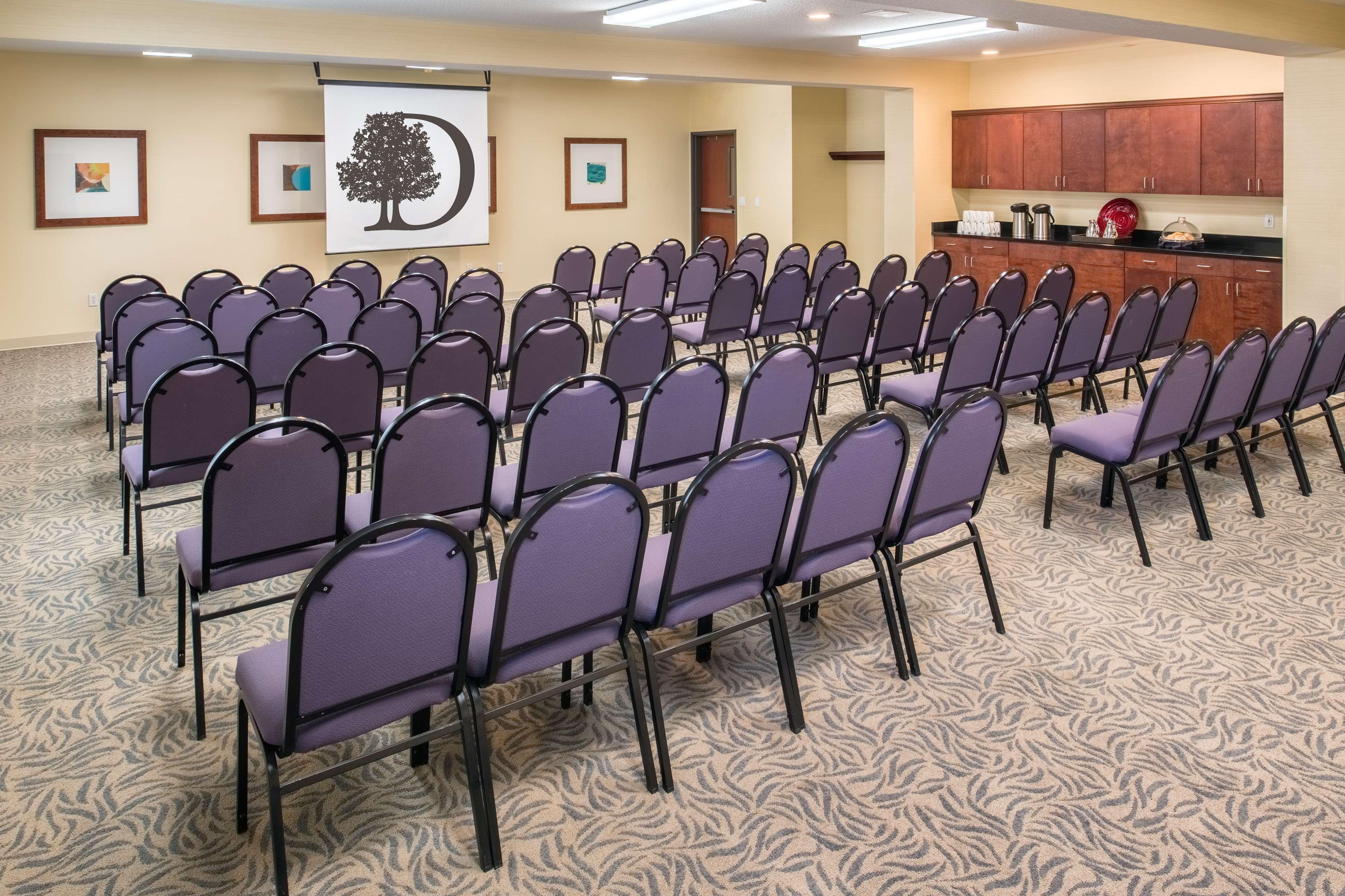 Doubletree By Hilton North Salem Hotel Екстериор снимка