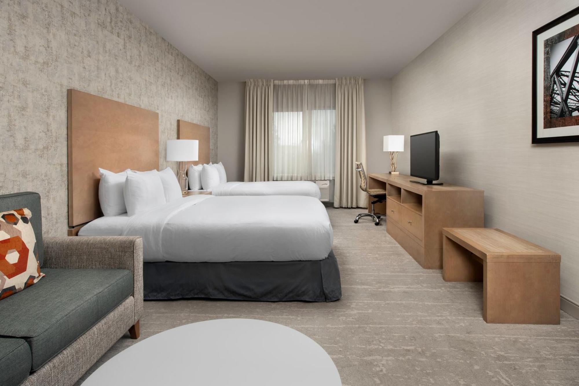Doubletree By Hilton North Salem Hotel Екстериор снимка