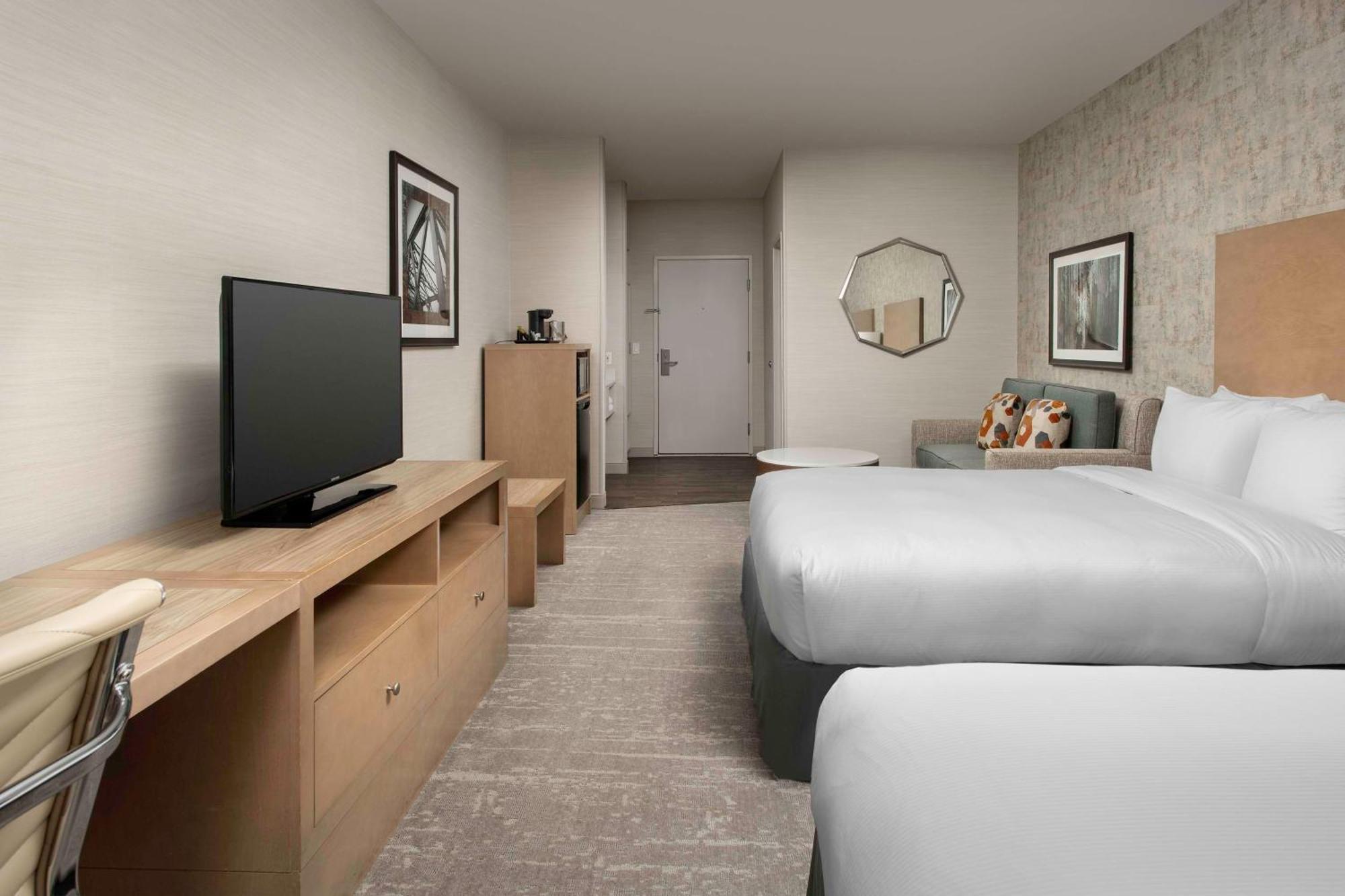 Doubletree By Hilton North Salem Hotel Екстериор снимка