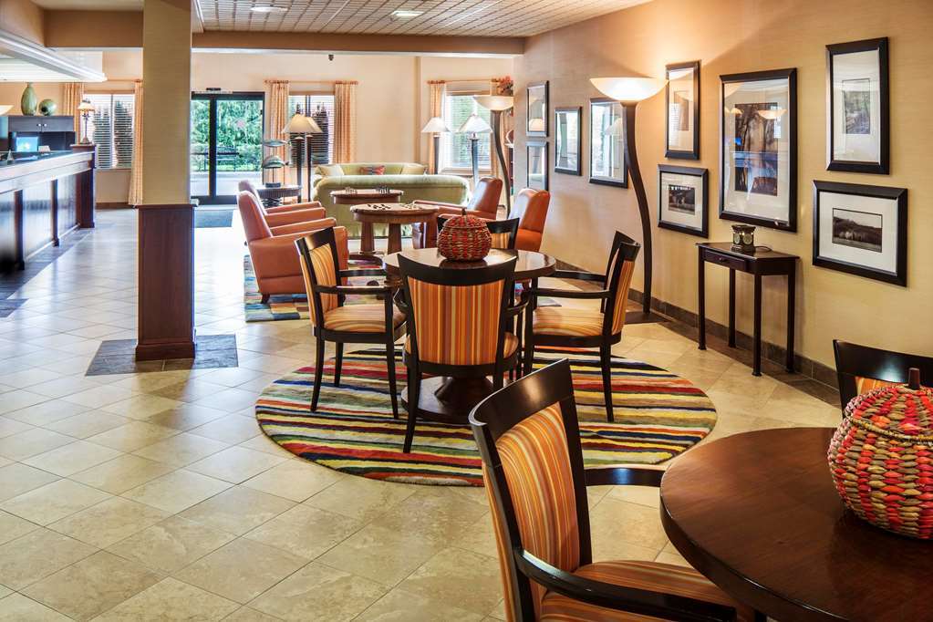 Doubletree By Hilton North Salem Hotel Интериор снимка